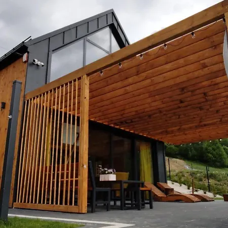 Osada Mosorny Gron - * 扎沃亚